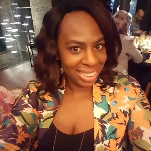 Meet your Posher, Josee